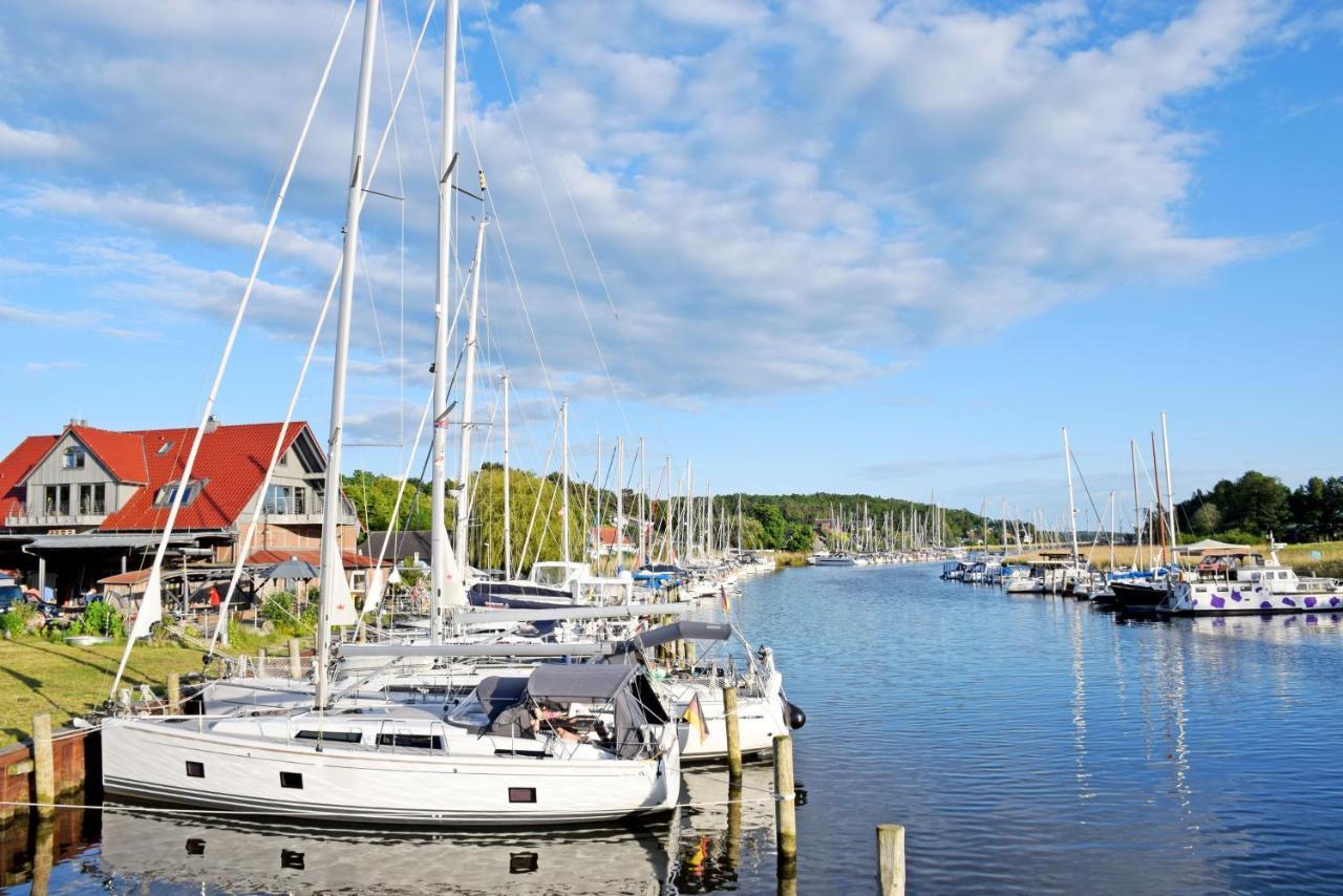 Schoenes Ferienhaus Mit Kamin Und Sauna Im Ostseebad Sellin מראה חיצוני תמונה
