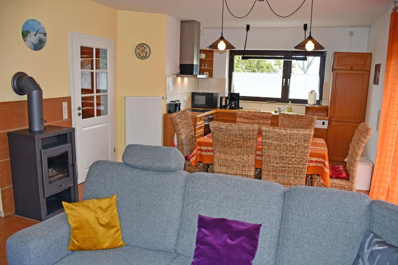 Schoenes Ferienhaus Mit Kamin Und Sauna Im Ostseebad Sellin מראה חיצוני תמונה